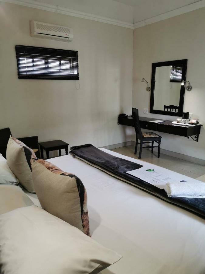 Victoria And Alfred Guest House Port Elizabeth Esterno foto