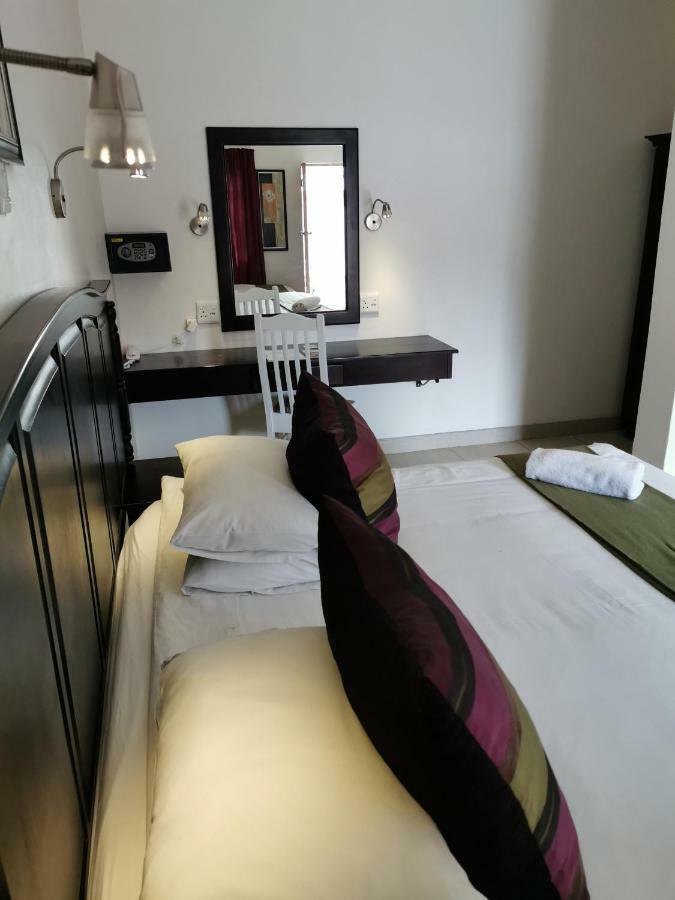 Victoria And Alfred Guest House Port Elizabeth Esterno foto